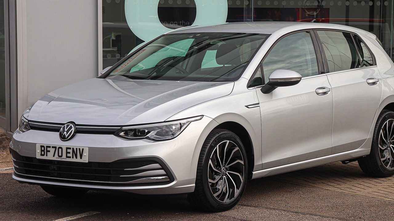 Volkswagen Golf 2025